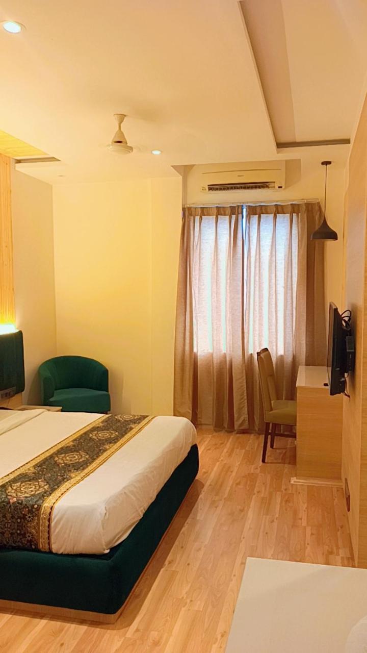 Hotel King'S Way Amritsar Exterior foto